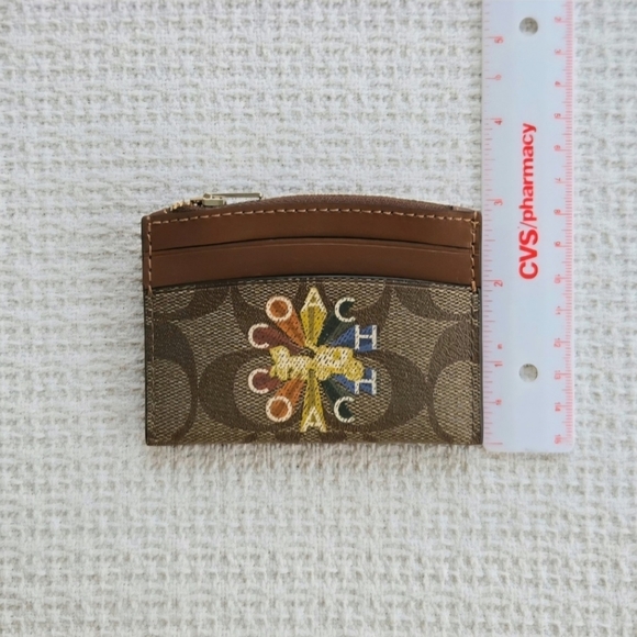 Coach Mini Town Bucket Bag with Cardholder Case In Coach Radial Rainbow - NWOT - Picture 9 of 12